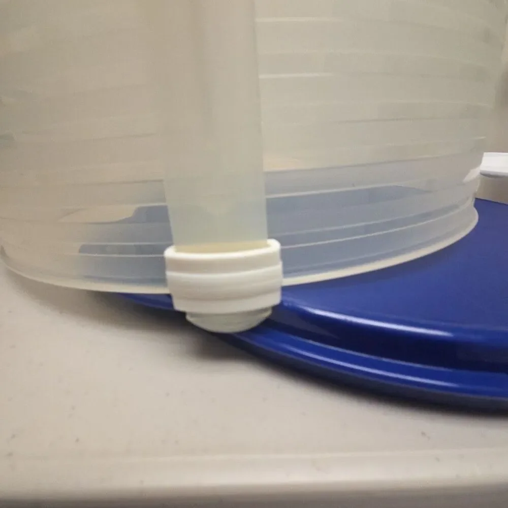 VTG Tupperware Blue Round Cake Taker Carrier, 12